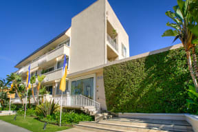 Apartment Building in Los Angeles