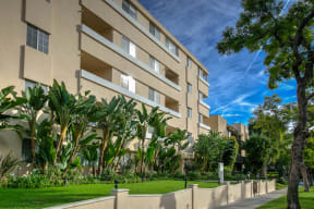 Apartment Building in Beverly Hills