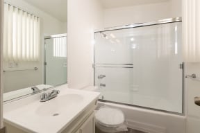 Bathroom with Bathtub/Shower