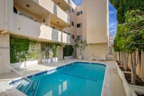 Apartment Building in Beverly Hills Pool