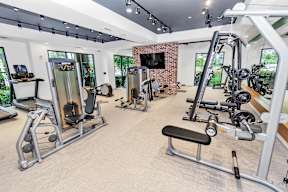 Modern Gym at POINTE AT EAST SHORE APARTMENTS, APOPKA