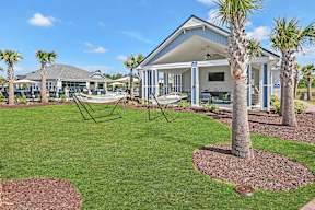 Outdoor Hammocks at GRANDVIEW AT CLEAR POND APARTMENTS, MYRTLE BEACH