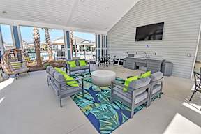 Outdoor Cabana Area at GRANDVIEW AT CLEAR POND APARTMENTS, South Carolina