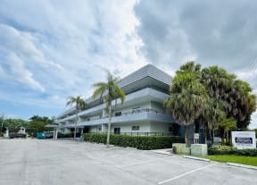 Exterior at Lakeside @ Biscayne Gardens,North Miami
