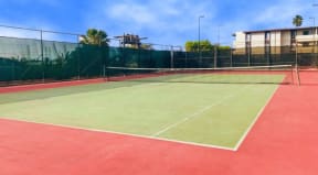 Paradise Gardens Apartments in Long Beach California