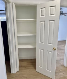 1215 Fairfax Ave unit 7 closet