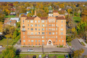 the building in which the hotel is located
