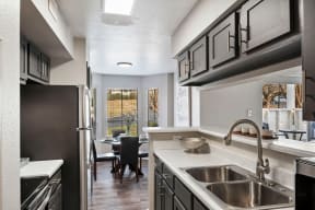 the preserve at ballantyne commons apartment kitchen and dining area