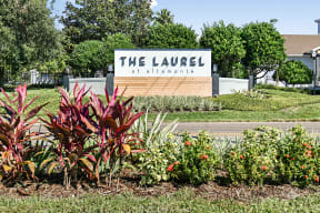 laurel at altamonte monument sign and landscaping