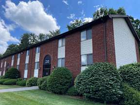 Exterior of Skyline Commons Apartment Building