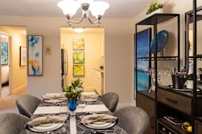 Plenty Space for Dining