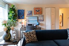 Plenty Room to Accomodate All in Your Apartment at Beverly Commons