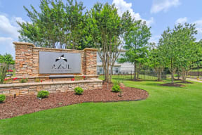 the estates at tanglewood|sign and landscaping