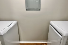 Large Laundry Room at Reserve at Park Place Apartment Homes, Hattiesburg, MS, 39402