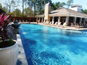 Pool with Fountain at Reserve of Gulf Hills Apartment Homes, Ocean Springs, 39564