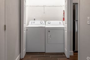 Washer Dryer at Waters Edge Apartments, Lakeland