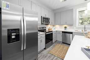 Kitchen with Appliances at Park Circle Village Apartments, South Carolina, 29405