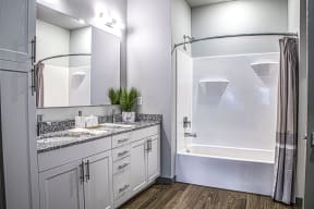 Bathroom With Bathtub at Heartland View Apartments, Wentzville