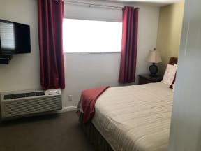 7th Place  bedroom