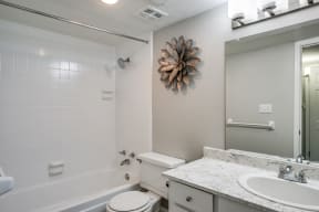bathroom at Bellaire Oaks Apartments, Texas, 77096