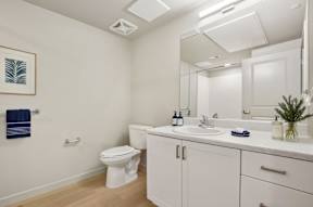 Luxurious Bathroom at Terracina at Winding Creek, Roseville