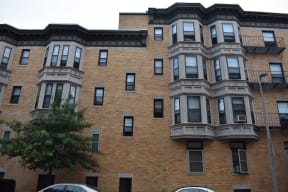 Newcastle-Saranac Apartments
