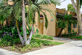 Garden at La Puente Garden Apts, La Puente, CA 91744