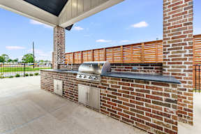 Outdoor Resident Lounge at The Benton in Pea Ridge, AR
