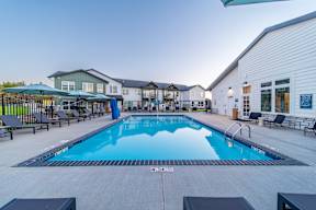 Sparkling Pool at The Boulevard in Joplin, MO