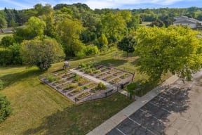 Exterior Landscape at Residences at Grand Blanc Apartments - Grand Blanc, MI, Grand Blanc Twp, MI, 48507