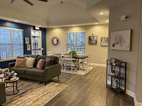 Randall Village Apartments- Crystal Lake, IL - Clubhouse