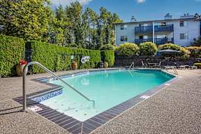 Copper Ridge Apartments in Renton, Washington Pool