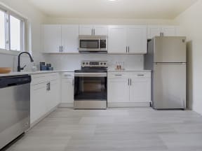 kitchen at Atlantic Pointe Apartments, New Jersey, 07716
