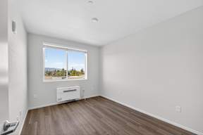 Dry Creek Crossing 3 Bedroom—Living Room