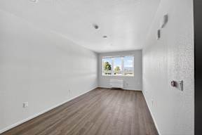 Dry Creek Crossing 2 Bedroom—Living Room