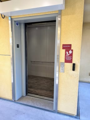Ocean Street Elevator