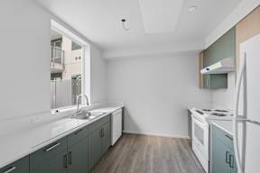 Dry Creek Crossing 3 Bedroom—Community Room Kitchen