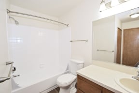 Wellington Estates bathroom 937