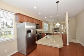 2 Bed 3.5 + Bonus Room w/ Elevator