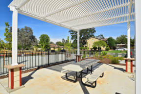 the reserve at bucklin hill leasing office patio with picnic table