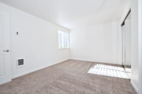 Squires Court bedroom