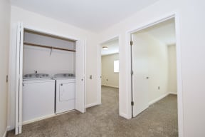 Twin Oaks Apartments washer dryer closet