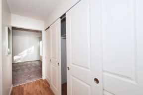 Timberwood: closets