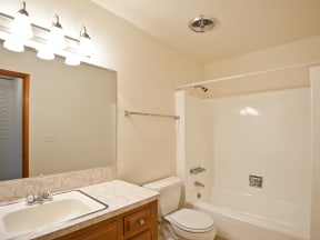 Menlo Manor bathroom