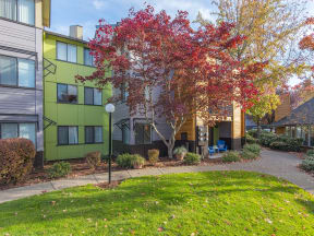 Squires Court Exterior