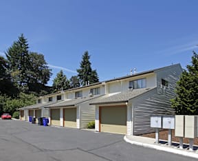 the building where the motel is located