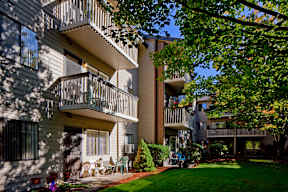 A sunny day at a residential apartment complex.