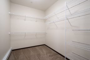 Arden Flats - Large Walk-in Closets