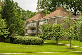 Somerset Apartments Exterior