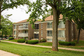Somerset Apartments Exterior
